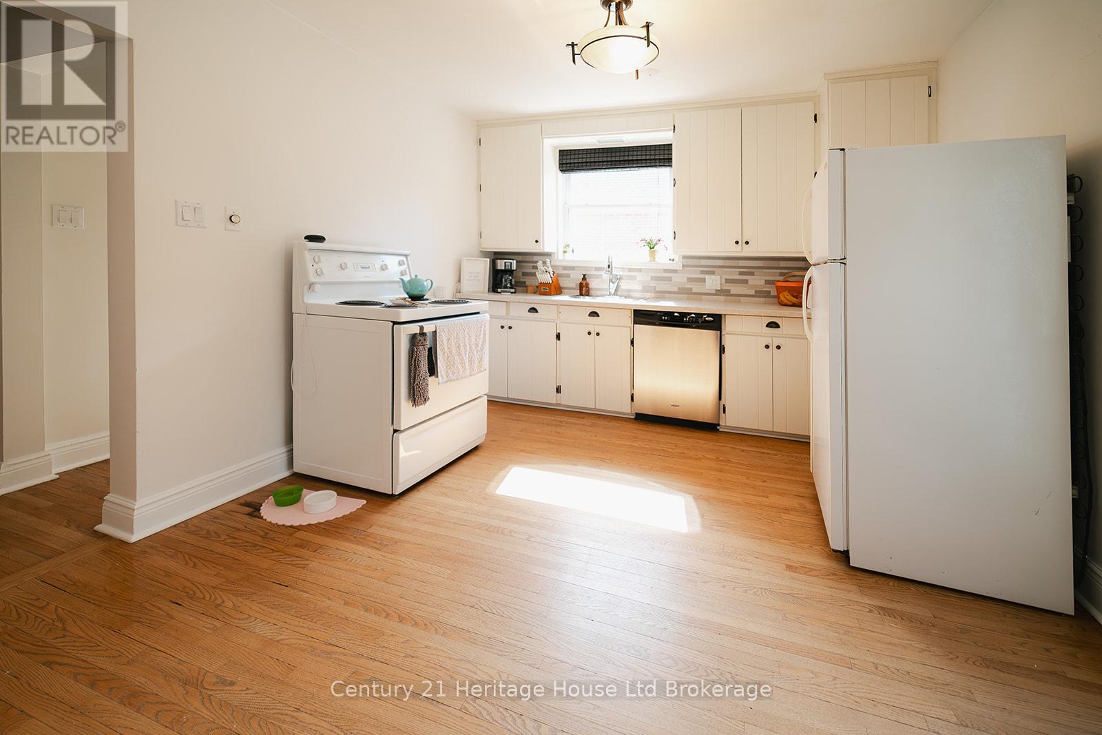 758 Wilton Crescent, Woodstock, Ontario N4S 7H3 - Photo 9 - X13149894