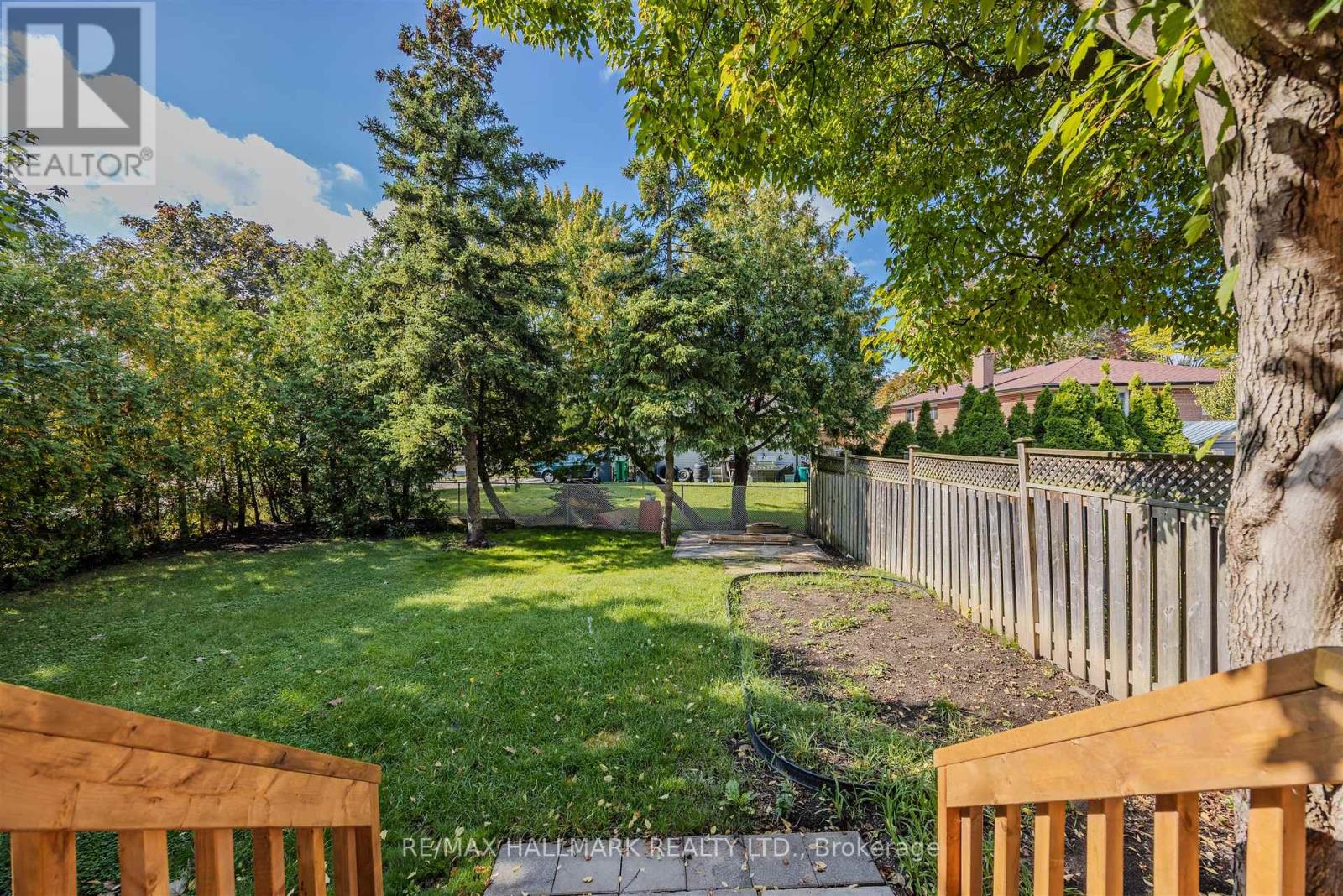 2126 Pashak Court, Mississauga, Ontario L5A 1H7 - Photo 37 - W13149446