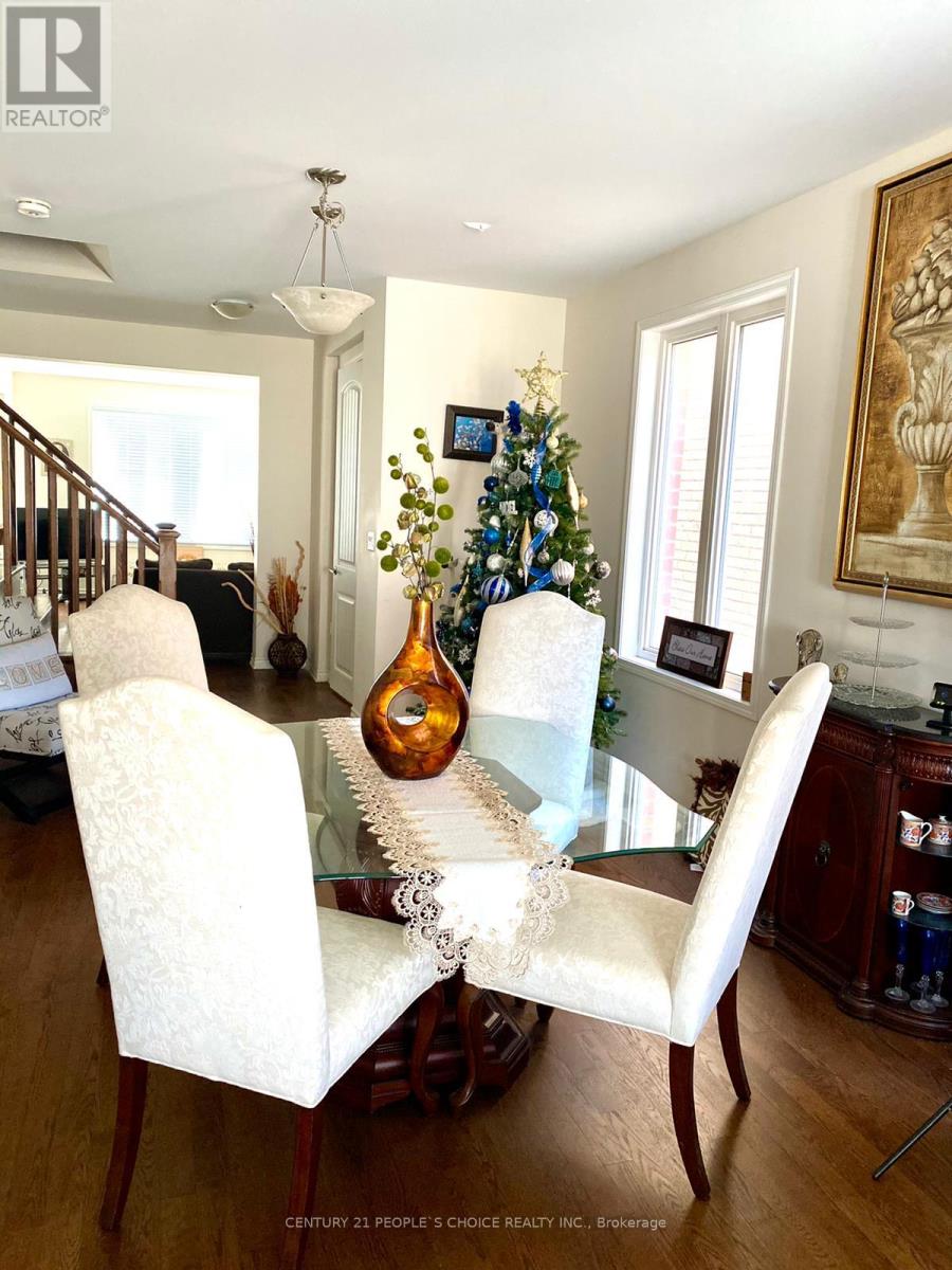 1353 Orr Terrace, Milton (Fo Ford), Ontario  L9E 0B7 - Photo 2 - W13149486