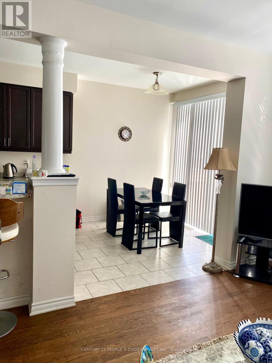 1353 Orr Terrace, Milton (Fo Ford), Ontario  L9E 0B7 - Photo 5 - W13149486