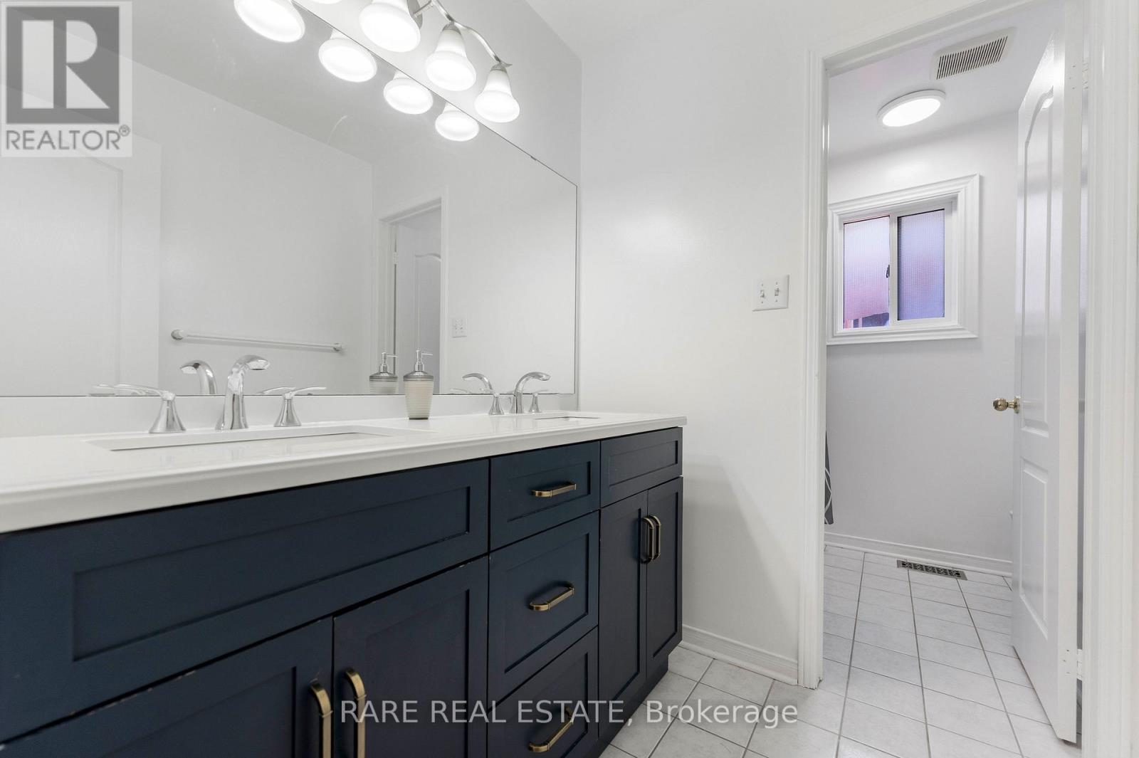33 Southbend Drive, Brampton, Ontario  L7A 1K5 - Photo 17 - W13149512