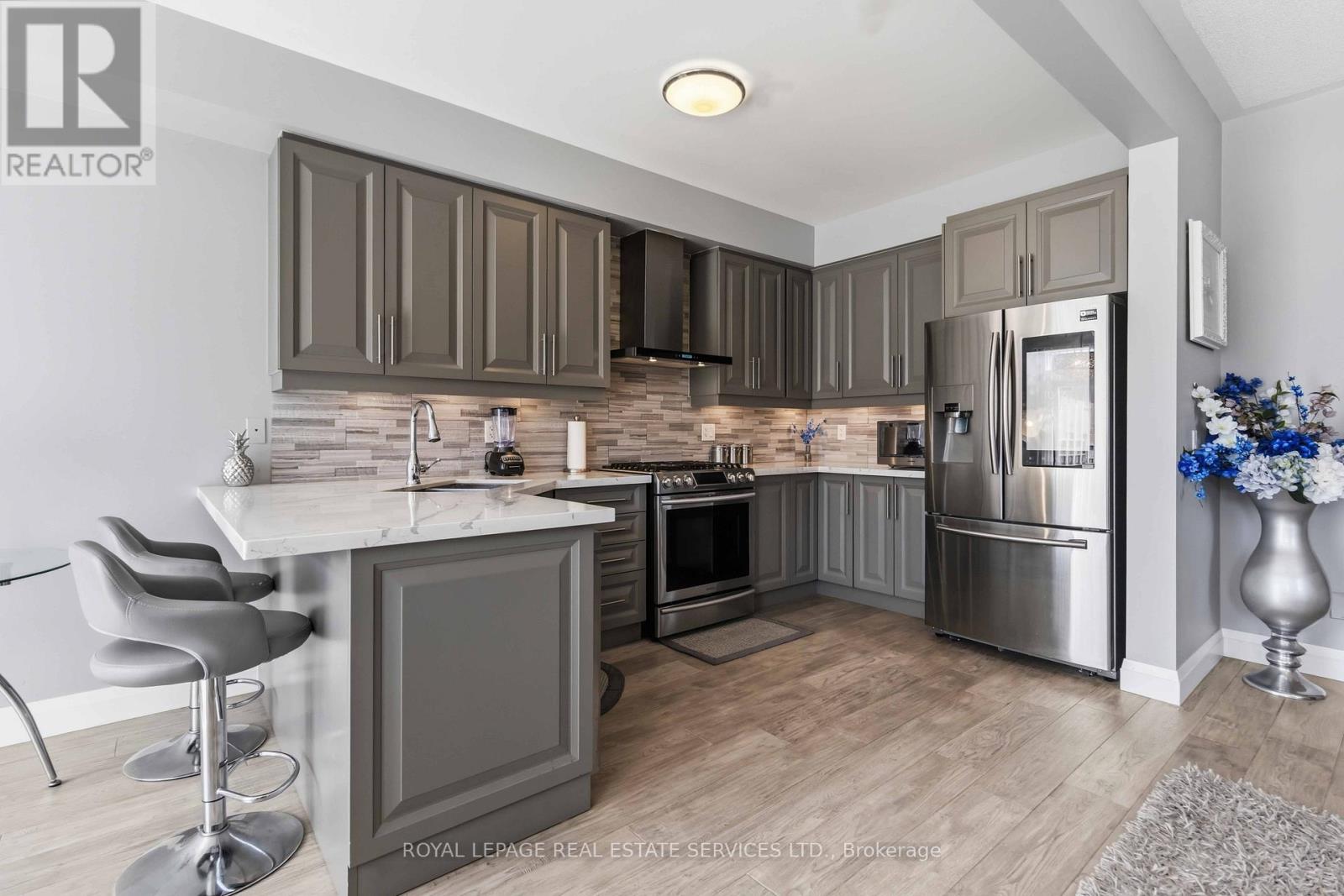 3872 Skyview Street, Mississauga, Ontario  L5M 8A1 - Photo 7 - W13149570