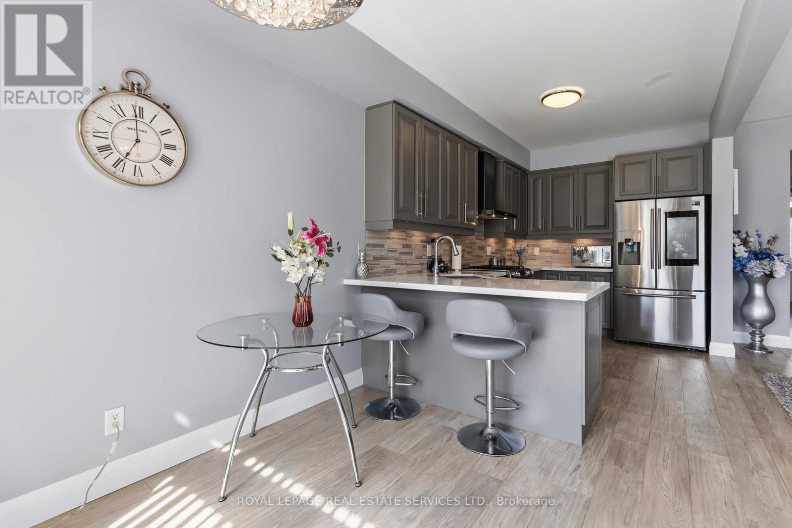 3872 Skyview Street, Mississauga, Ontario  L5M 8A1 - Photo 9 - W13149570