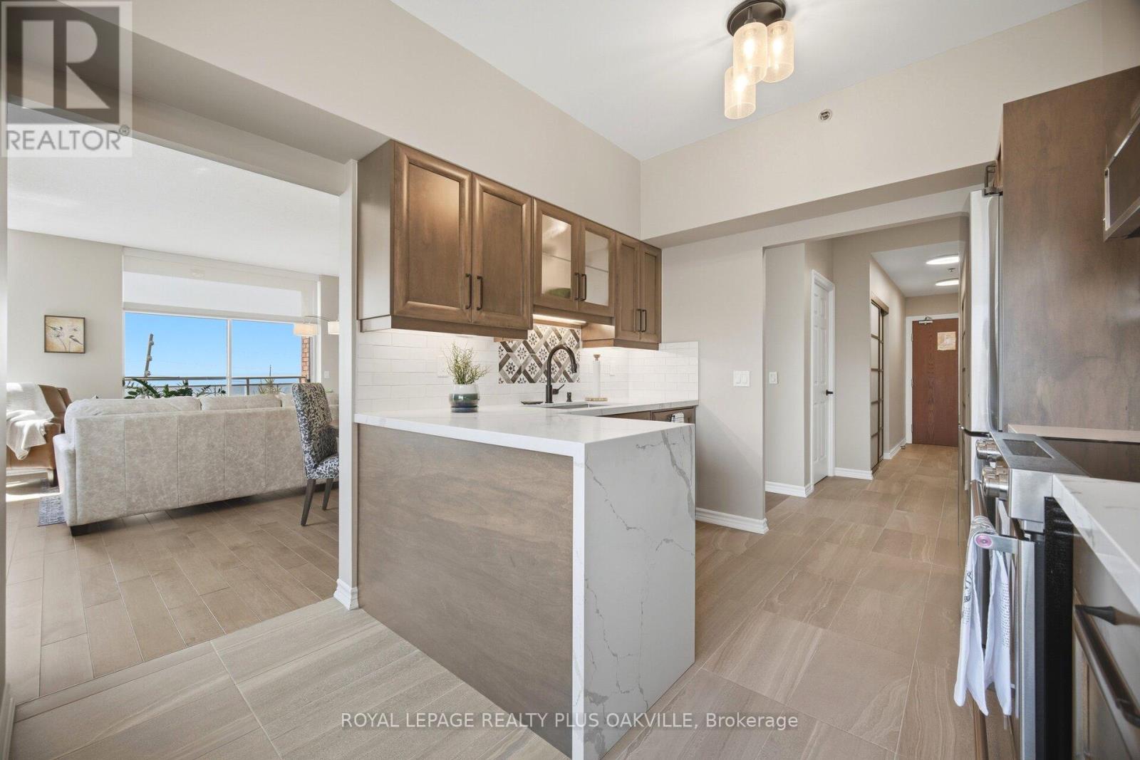 1513 - 100 Burloak Drive, Burlington, Ontario  L7L 6P6 - Photo 10 - W13149596
