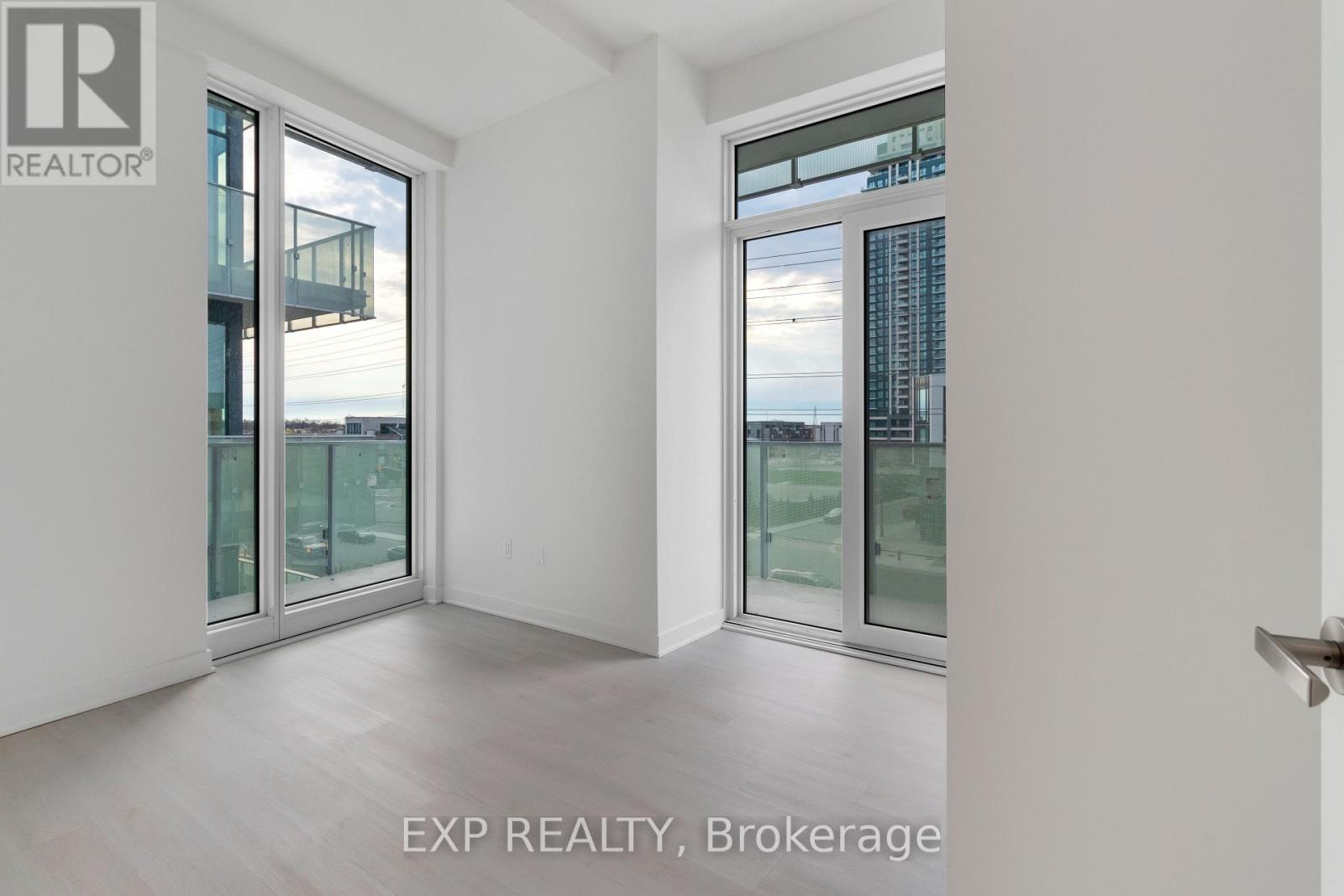 313 - 3900 Confederation Parkway, Mississauga, Ontario  L5B 0M3 - Photo 18 - W13149684