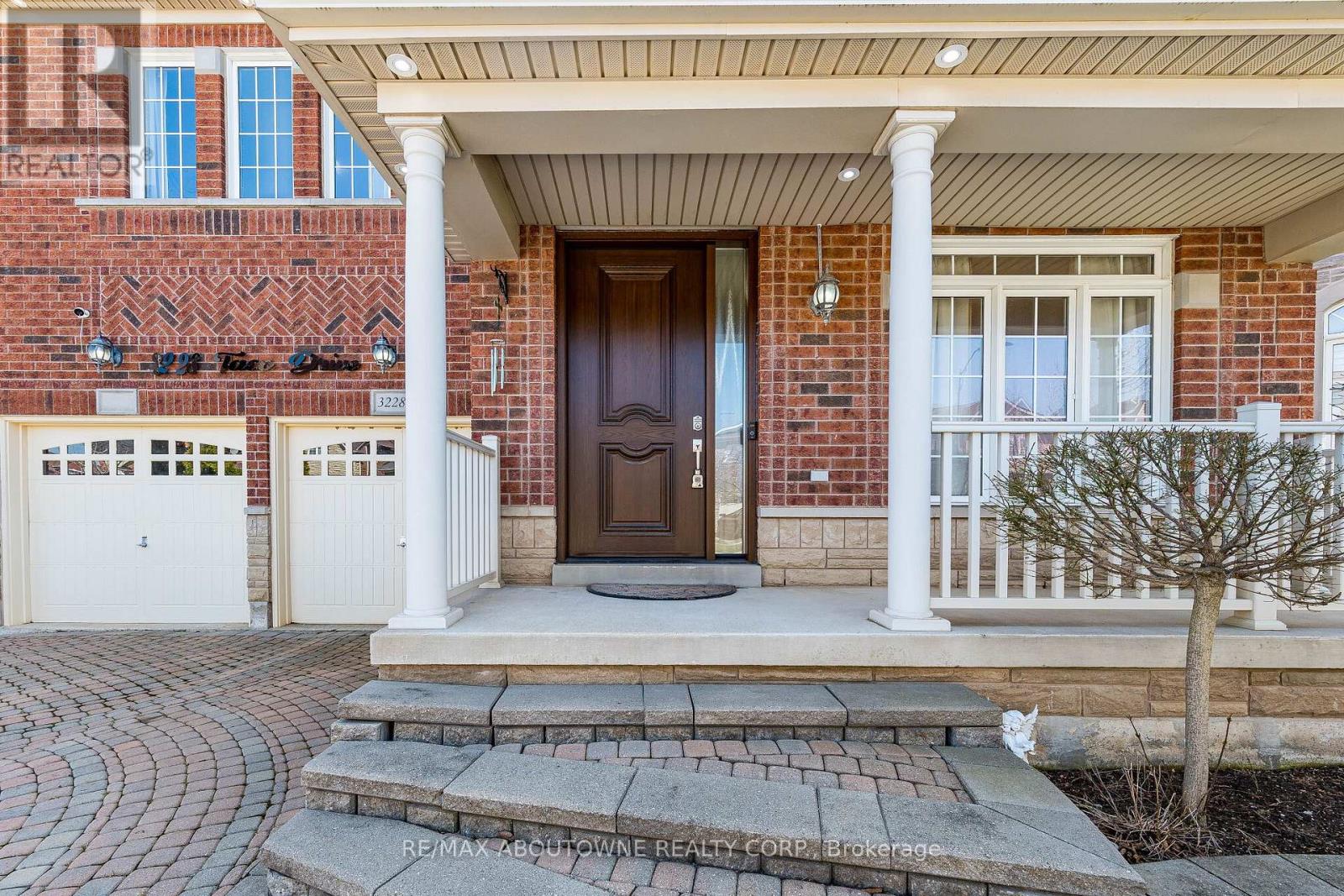 3228 Tacc Drive, Mississauga, Ontario  L5M 0H3 - Photo 6 - W13149718