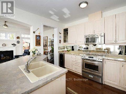 412 Creek Path Avenue, Oakville, Ontario  L6L 6X6 - Photo 12 - W13149734