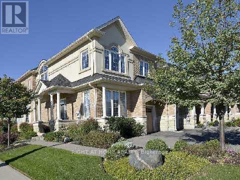 412 Creek Path Avenue, Oakville, Ontario  L6L 6X6 - Photo 2 - W13149734
