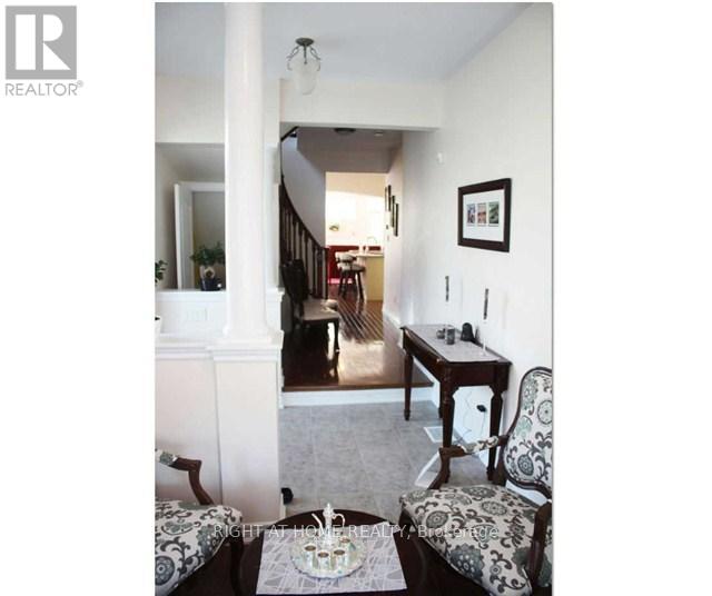 412 Creek Path Avenue, Oakville, Ontario  L6L 6X6 - Photo 6 - W13149734