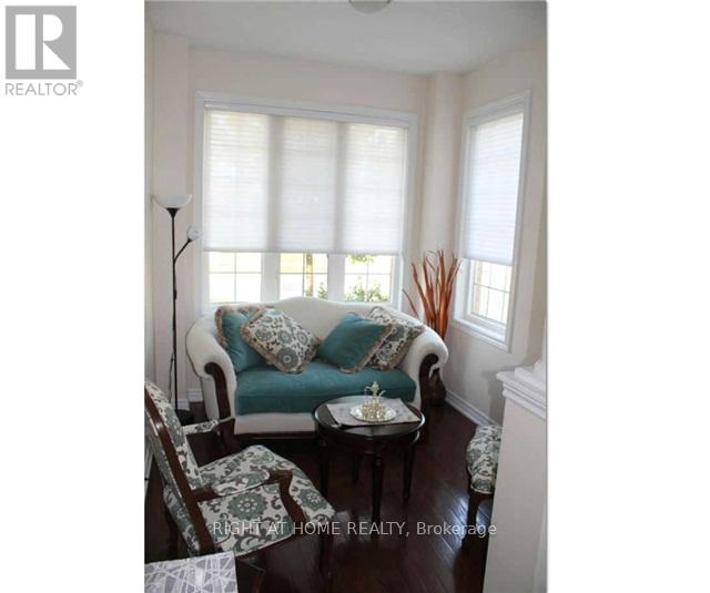 412 Creek Path Avenue, Oakville, Ontario  L6L 6X6 - Photo 7 - W13149734