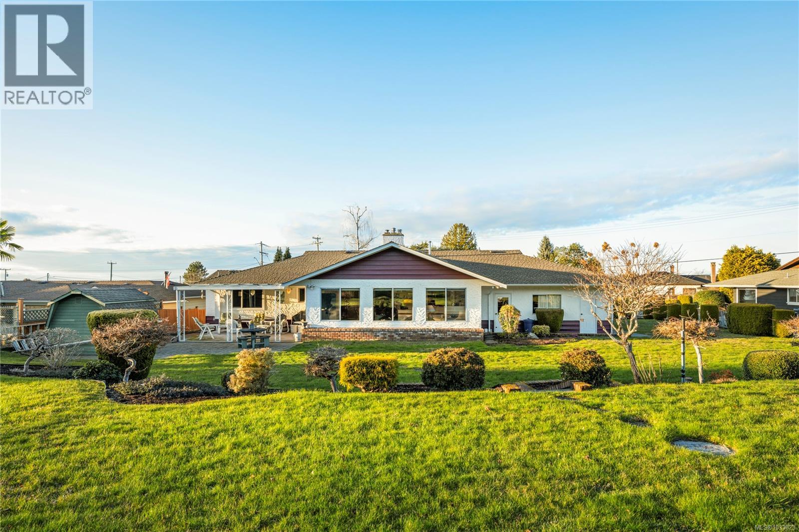 260 Elizabeth Ave, Qualicum Beach, British Columbia  V9K 1G8 - Photo 23 - 1033823
