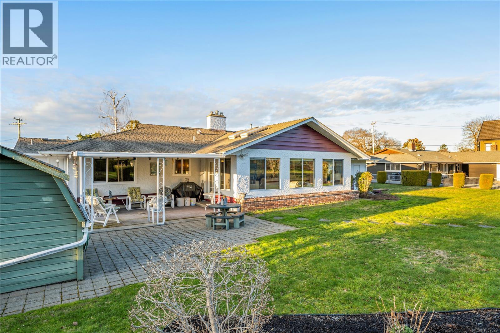 260 Elizabeth Ave, Qualicum Beach, British Columbia  V9K 1G8 - Photo 28 - 1033823