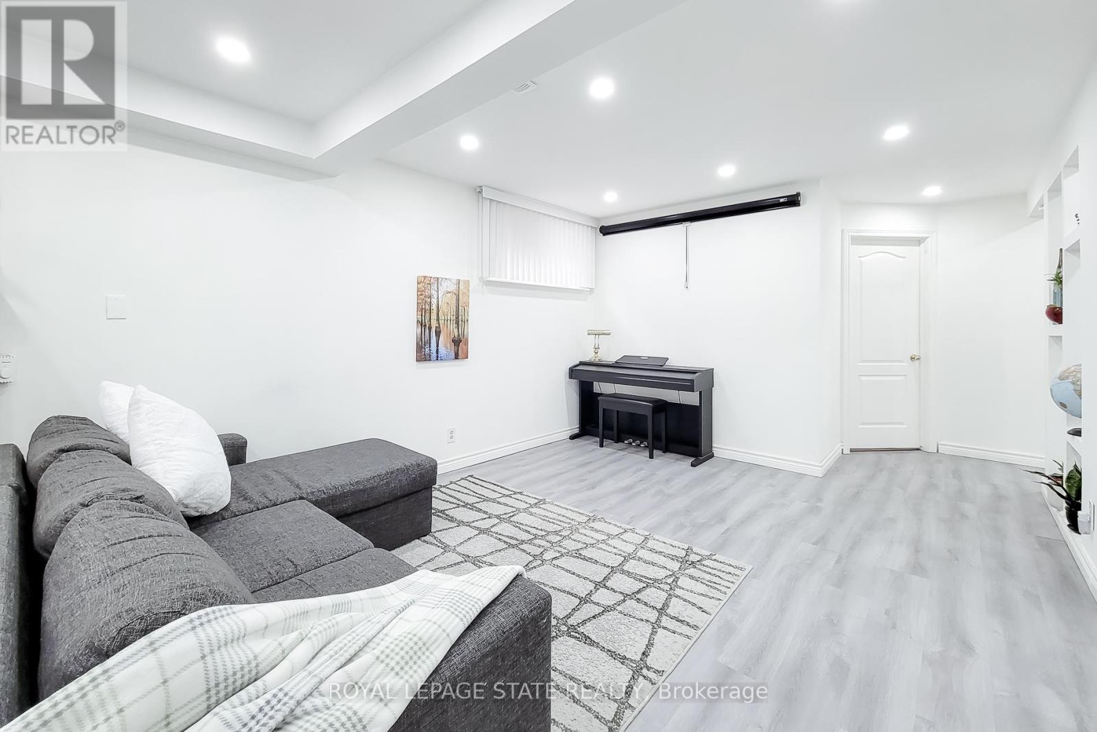 114 Juanita Drive, Hamilton, Ontario  L9C 2G3 - Photo 39 - X13149638