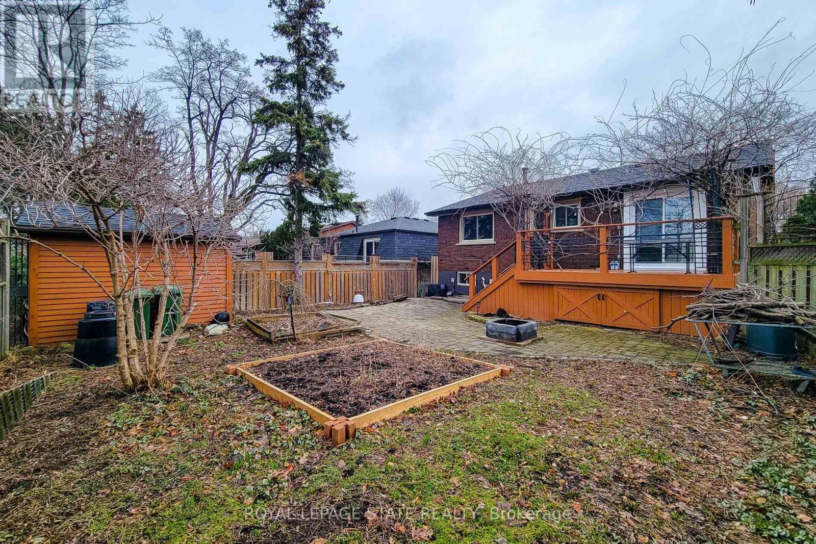 114 Juanita Drive, Hamilton, Ontario  L9C 2G3 - Photo 8 - X13149638