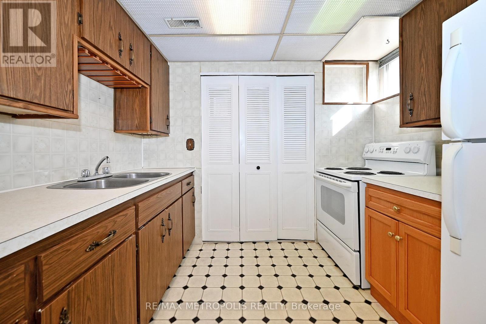 811 Dolph Street N, Cambridge, Ontario  N3H 2B6 - Photo 30 - X13149716
