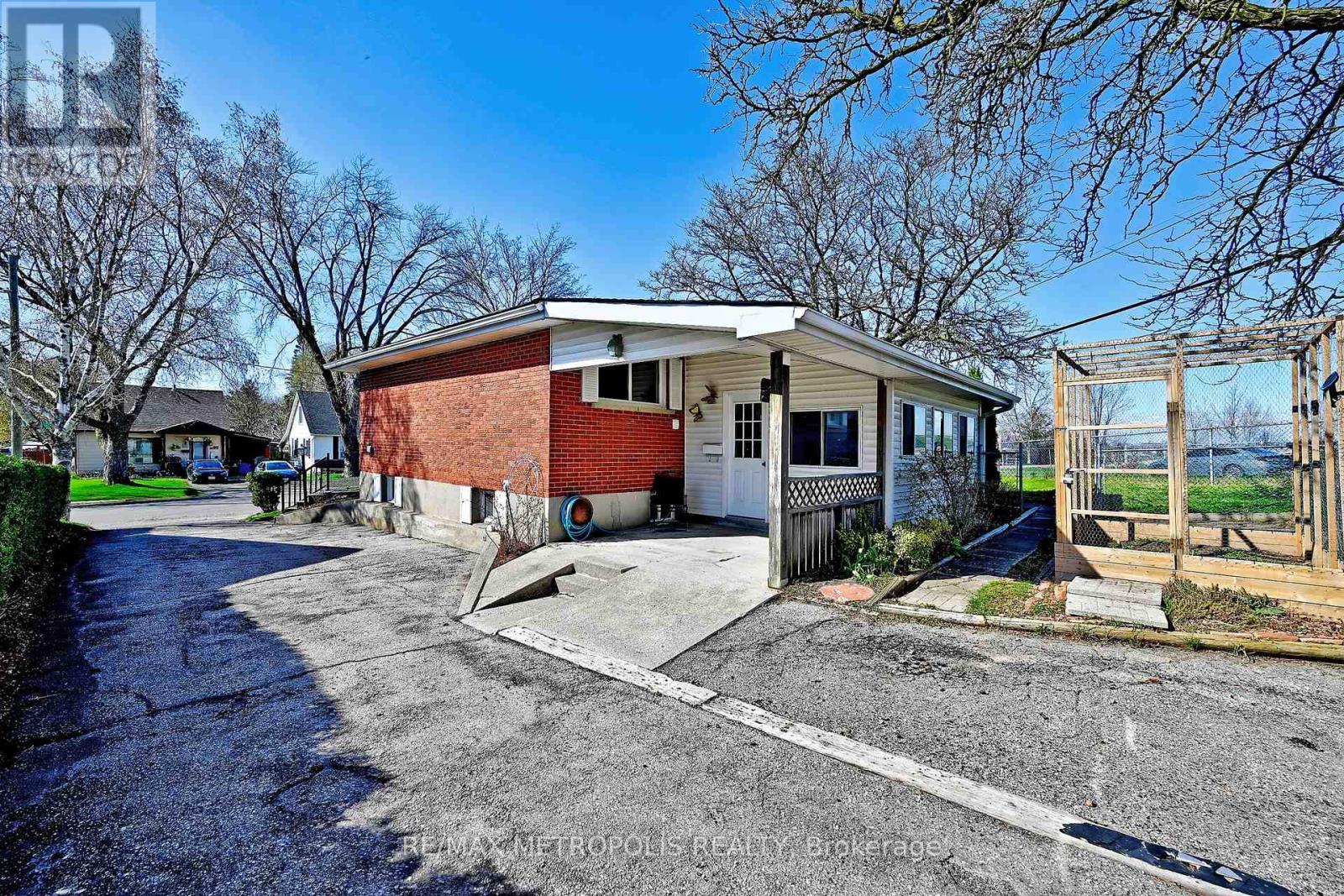 811 Dolph Street N, Cambridge, Ontario  N3H 2B6 - Photo 46 - X13149716