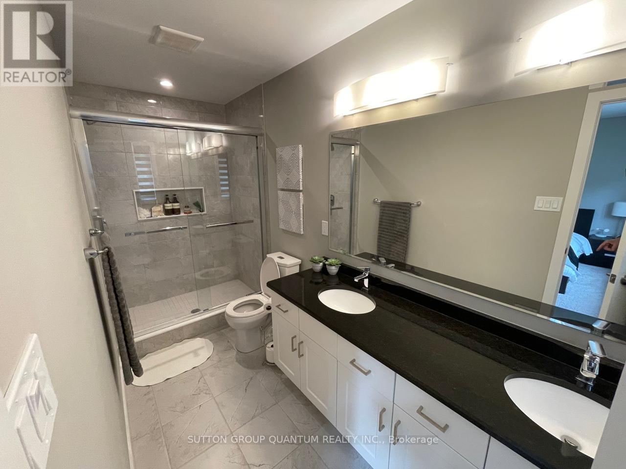 912 Robert Ferrie Drive, Kitchener, Ontario N2R 1P2 - Photo 15 - X13149810