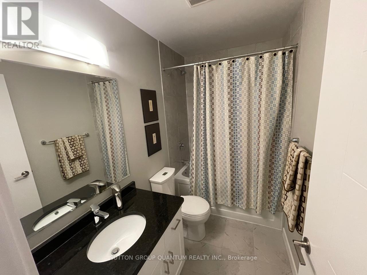 912 Robert Ferrie Drive, Kitchener, Ontario N2R 1P2 - Photo 18 - X13149810