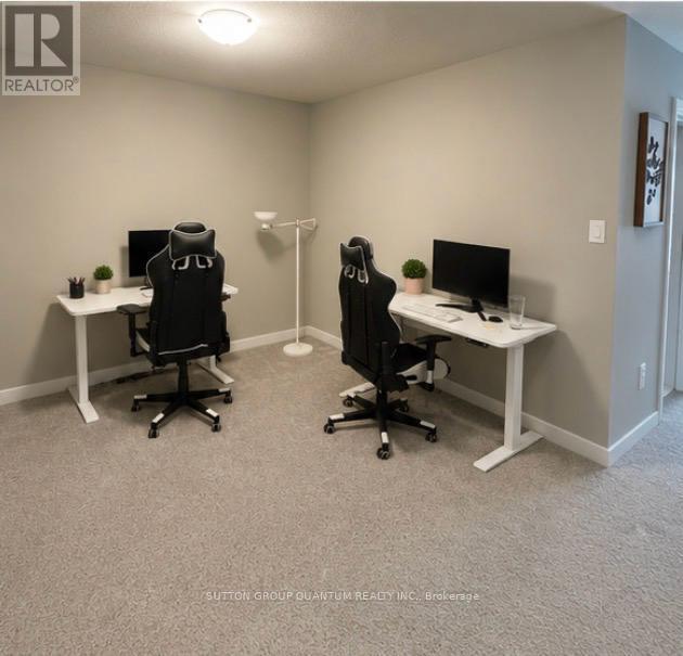 912 Robert Ferrie Drive, Kitchener, Ontario N2R 1P2 - Photo 19 - X13149810