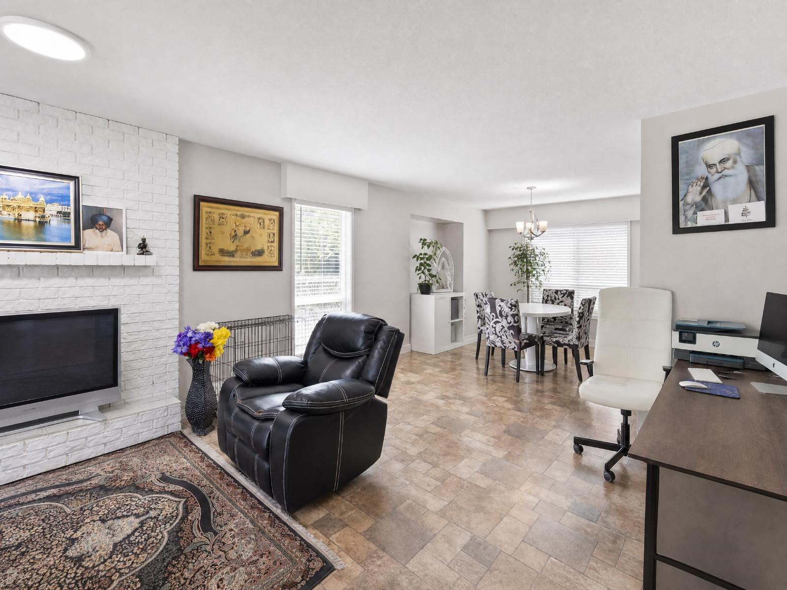 1648 Kempley Court, Abbotsford, British Columbia  V2S 5A6 - Photo 4 - R3124668