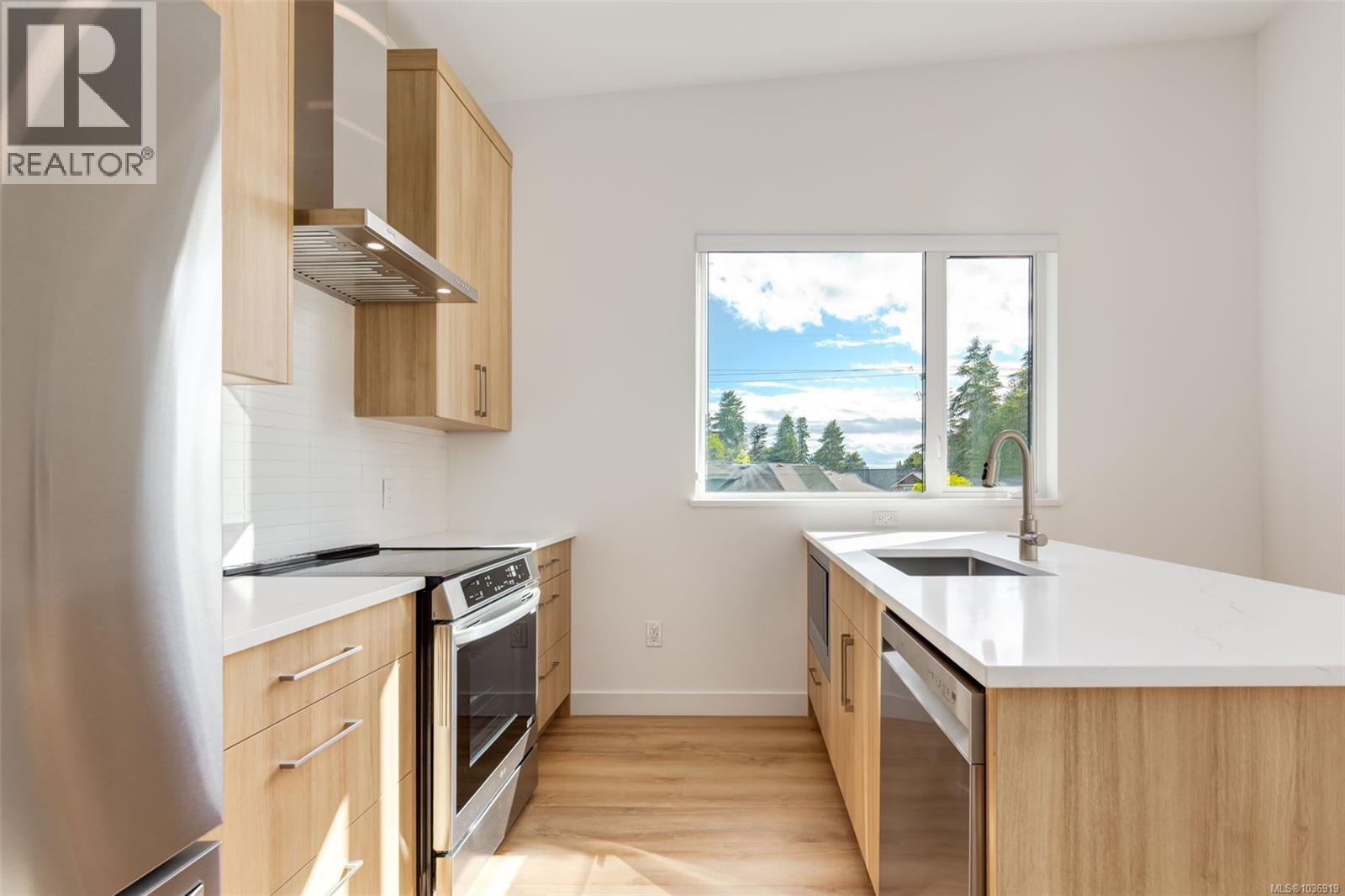 301 7181 Lantzville Rd, Lantzville, British Columbia  V0R 2H0 - Photo 5 - 1036919