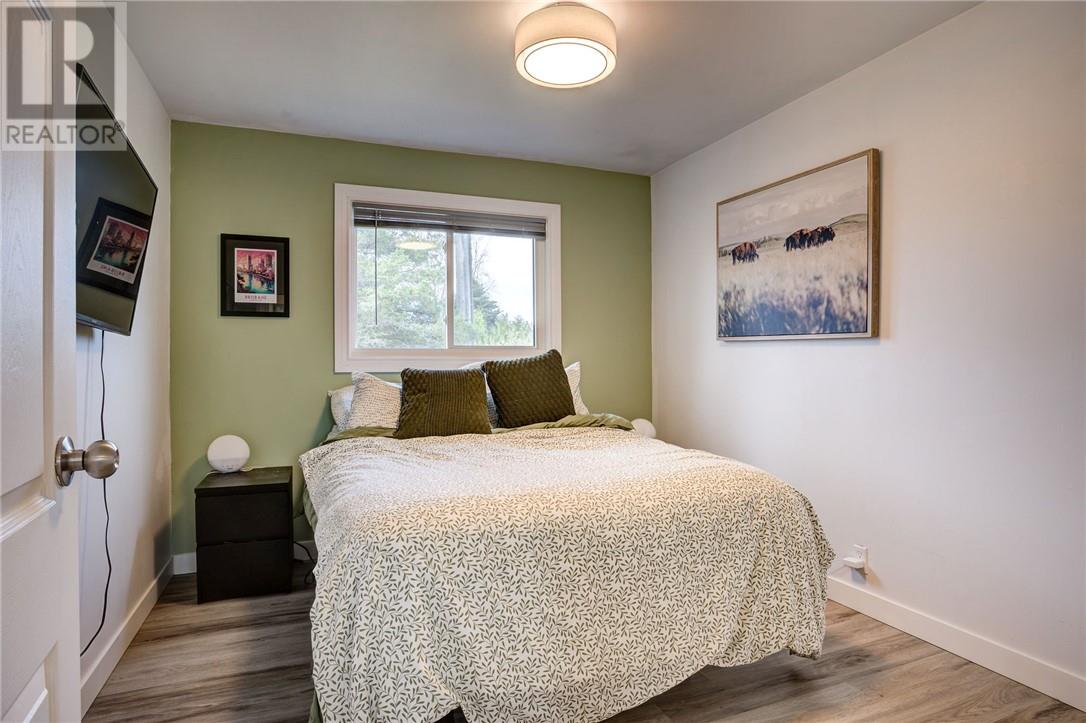 1700 Richard Street, Val Caron, Ontario  P3N 1H2 - Photo 11 - 2127850