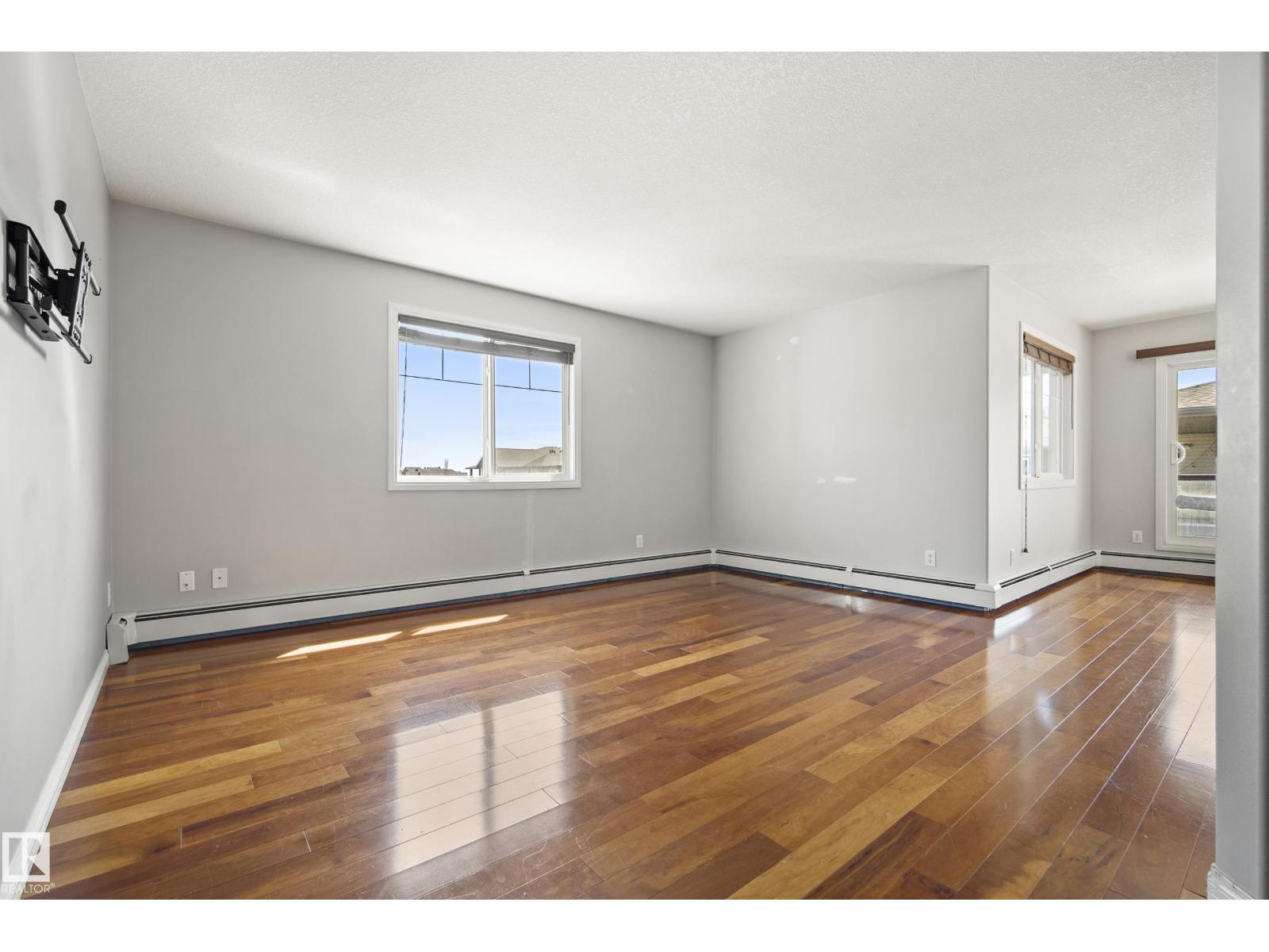 Unknown Address, ,     - Photo 10 - E4488772