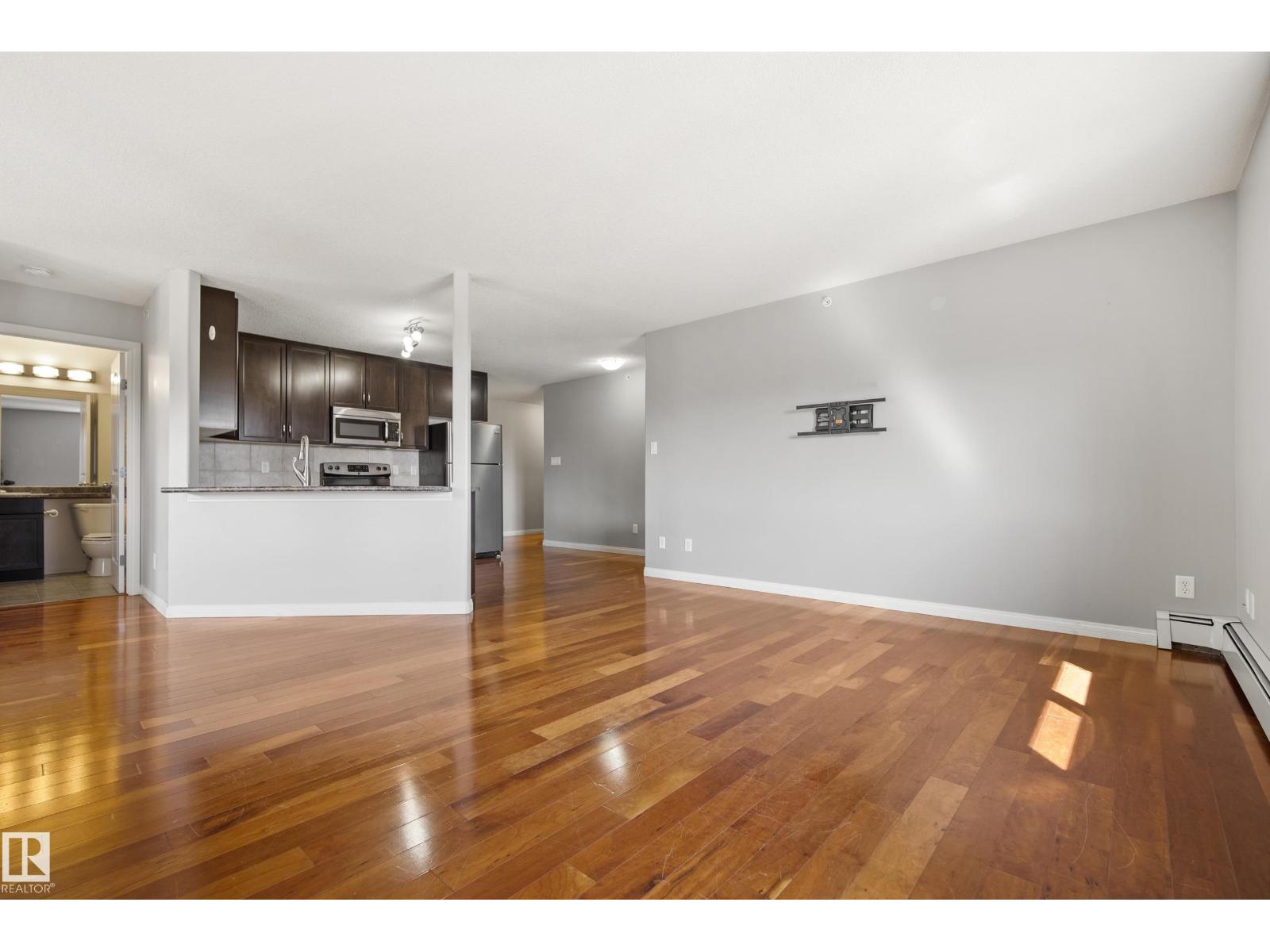 Unknown Address, ,     - Photo 12 - E4488772