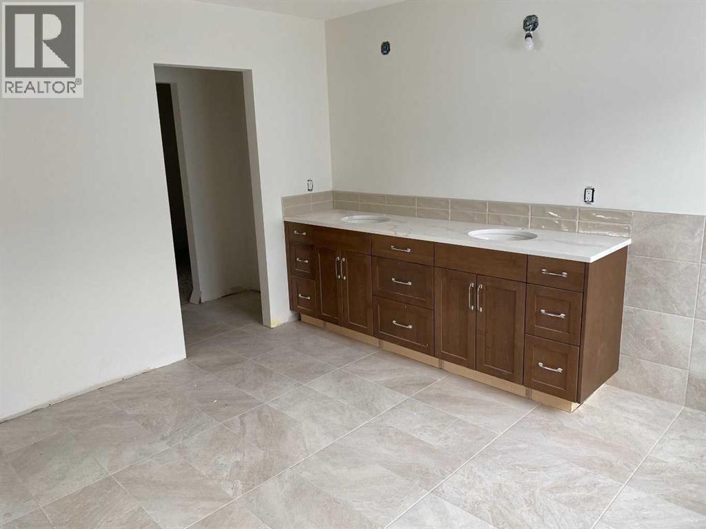 460 Discovery Place SW, Calgary, Alberta  T3H 6A2 - Photo 20 - A2300011