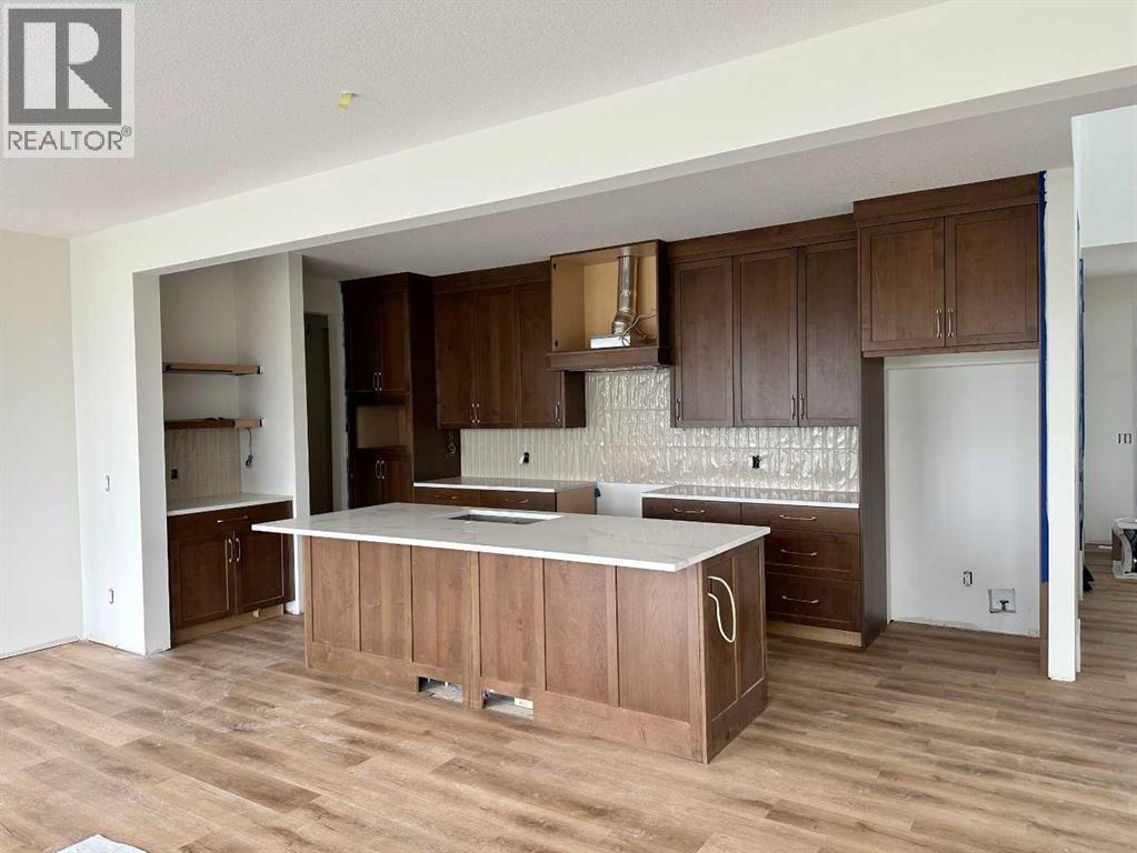 460 Discovery Place SW, Calgary, Alberta  T3H 6A2 - Photo 9 - A2300011
