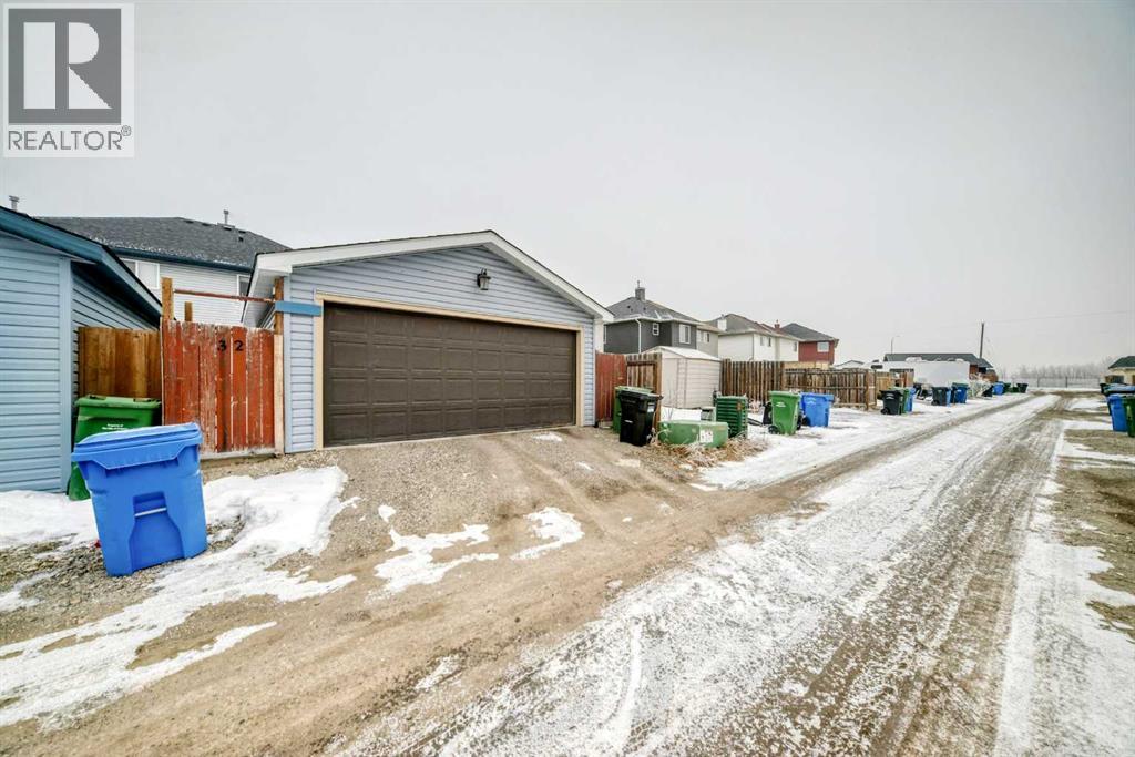 32 Saddlebrook Place NE, Calgary, Alberta  T3J 5M3 - Photo 37 - A2307776