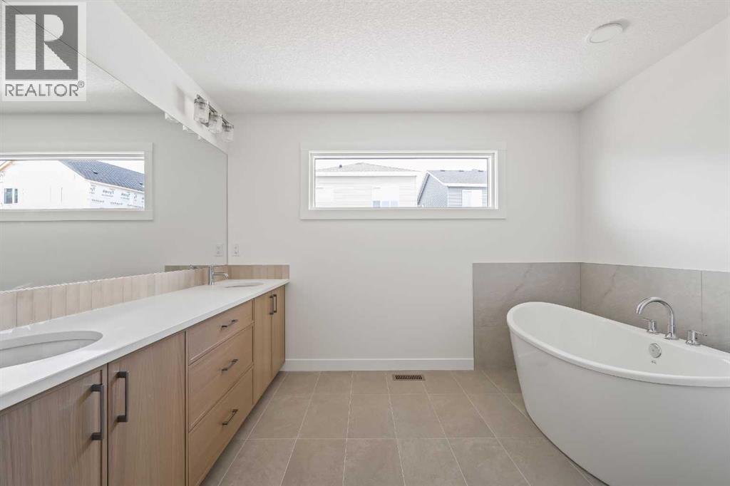 486 Lucas Way Nw, Calgary, Alberta  T3P 2E7 - Photo 27 - A2312629