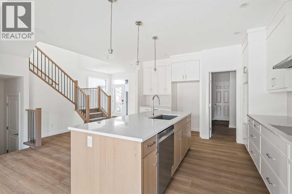 486 Lucas Way Nw, Calgary, Alberta  T3P 2E7 - Photo 8 - A2312629