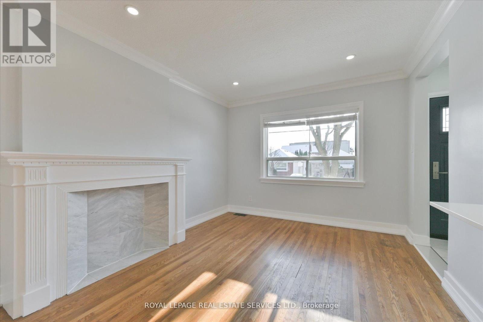 8 Pritchard Avenue, Toronto, Ontario  M6N 1T1 - Photo 10 - W13144564