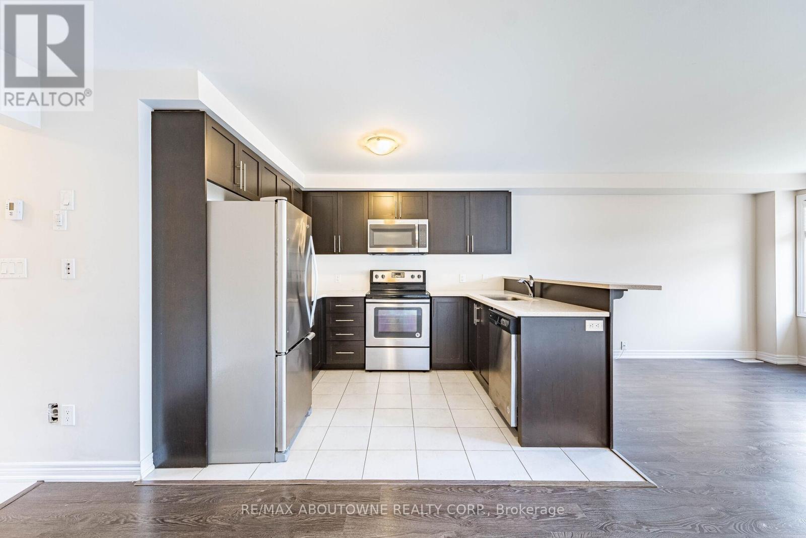 81 Pettitt Drive, Guelph, Ontario N1E 0M2 - Photo 10 - X13119046