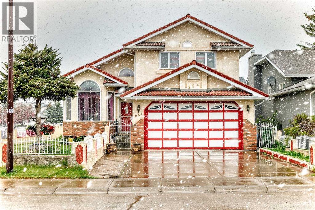 952 Applewood Drive SE, Calgary, Alberta