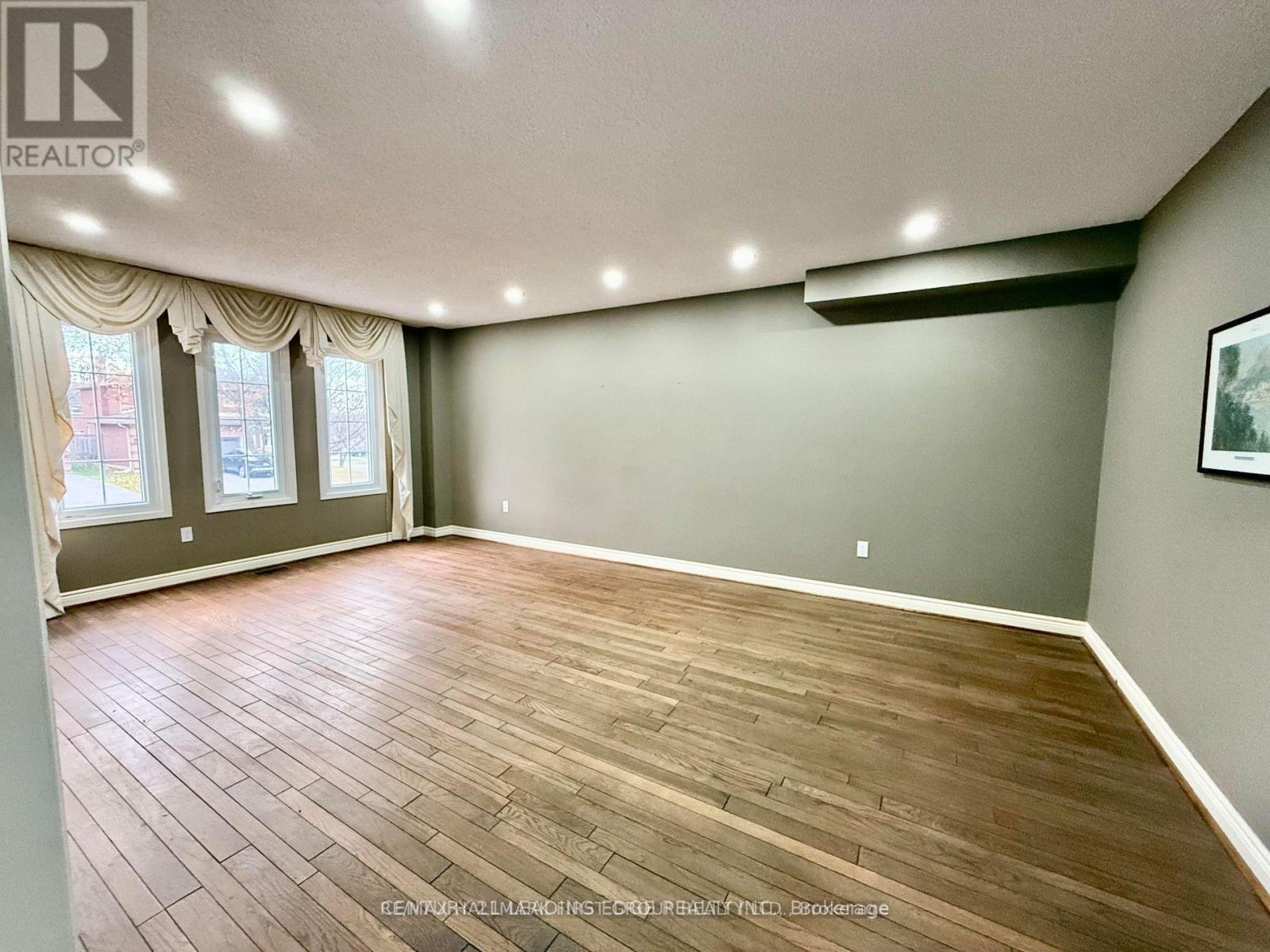 492 Palmtree Crescent, Oshawa (Eastdale), Ontario  L1K 2H3 - Photo 4 - E13149842