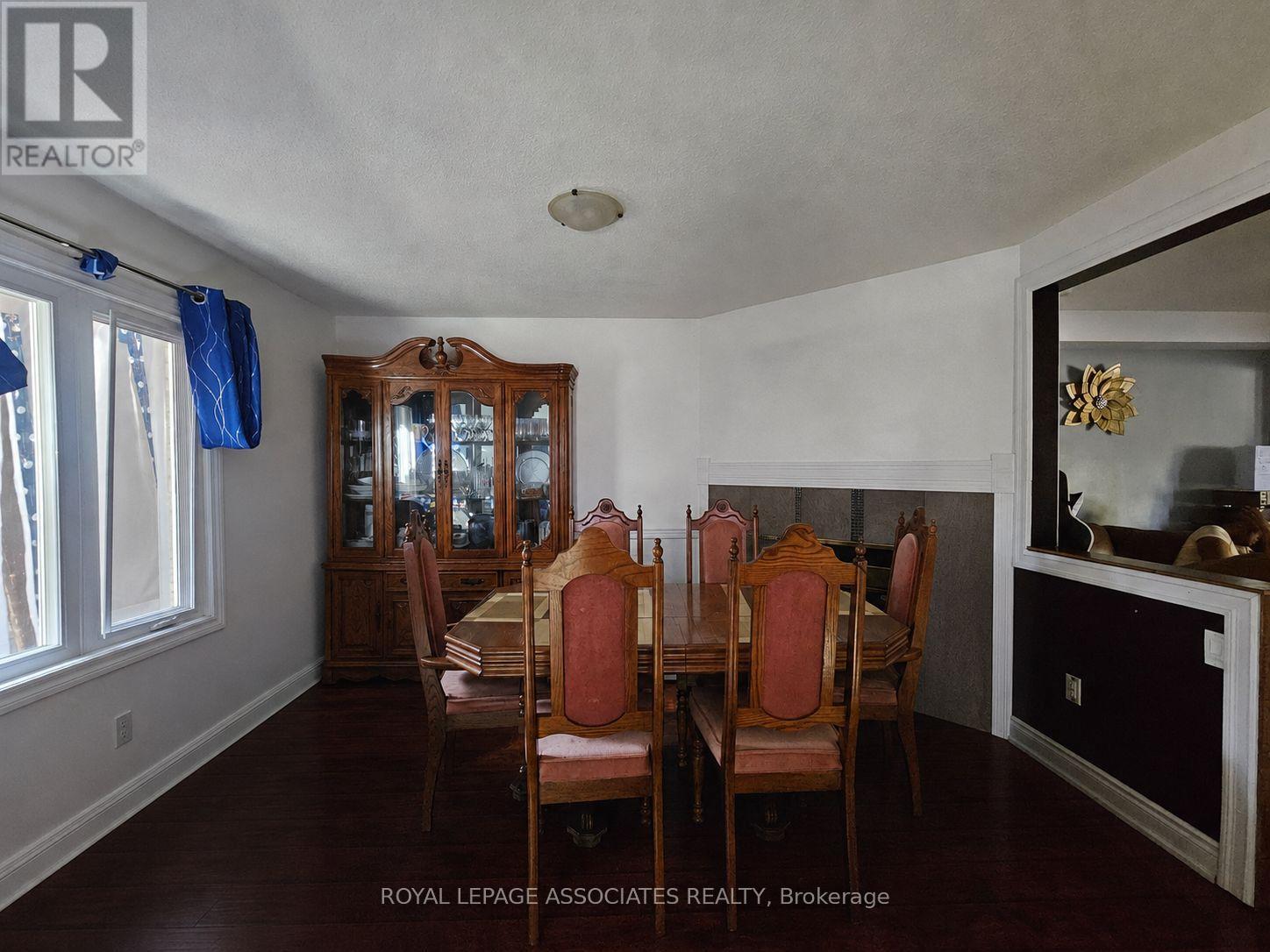 8 Chalmers Crescent, Ajax, Ontario  L1S 5Z5 - Photo 5 - E13149856