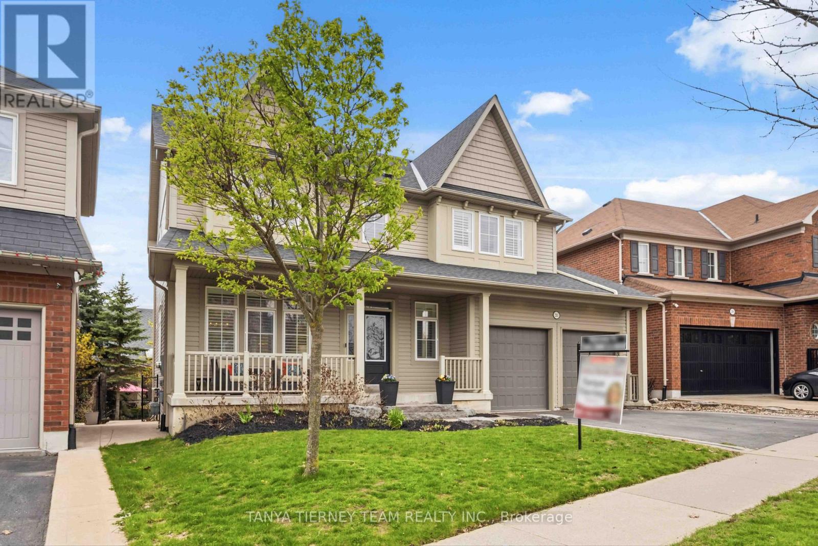2315 Hackett Place, Oshawa, Ontario  L1L 0A2 - Photo 3 - E13149932