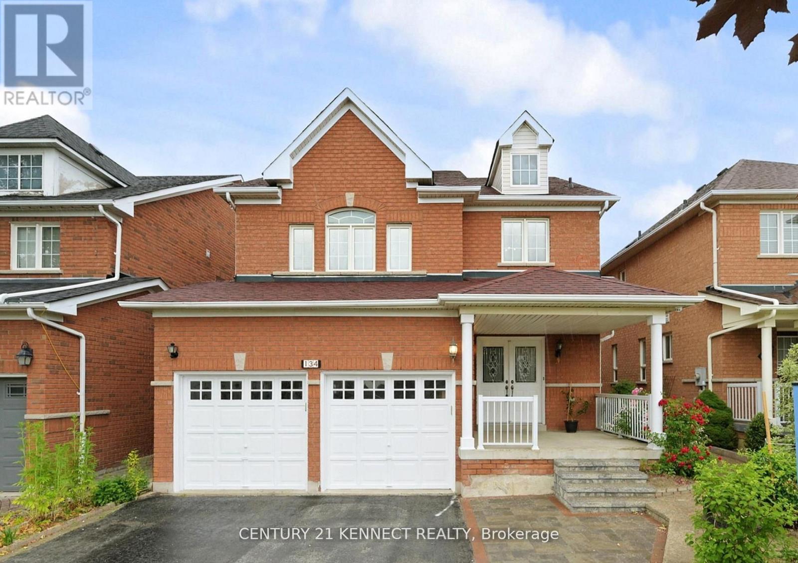 134 MEDLAND AVENUE, Whitby, Ontario