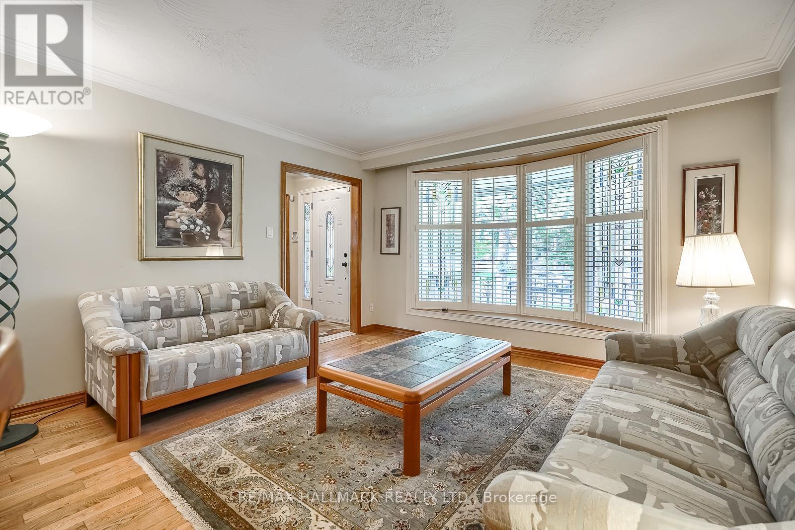 14 Scotland Road, Toronto (Agincourt South-Malvern West), Ontario  M1S 1L6 - Photo 10 - E13150018