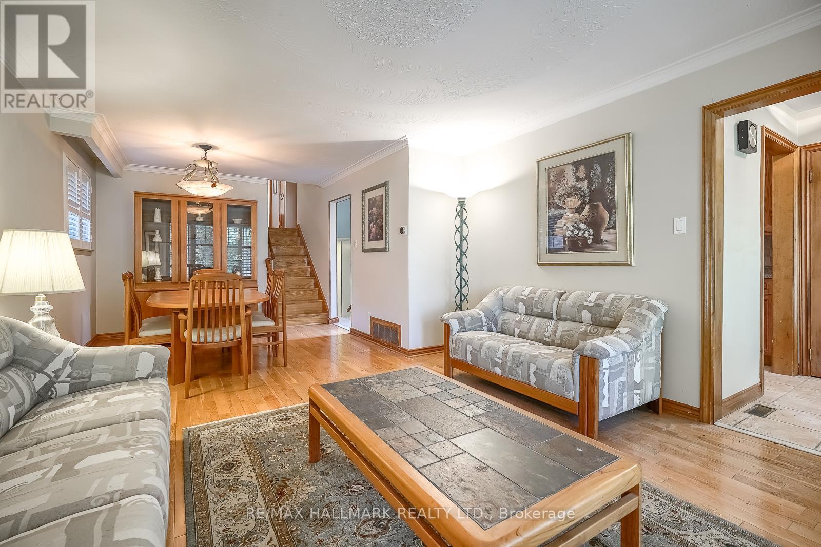 14 Scotland Road, Toronto (Agincourt South-Malvern West), Ontario  M1S 1L6 - Photo 8 - E13150018
