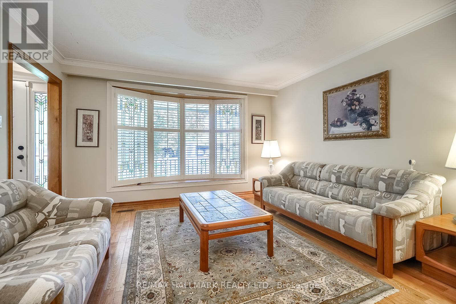 14 Scotland Road, Toronto (Agincourt South-Malvern West), Ontario  M1S 1L6 - Photo 9 - E13150018
