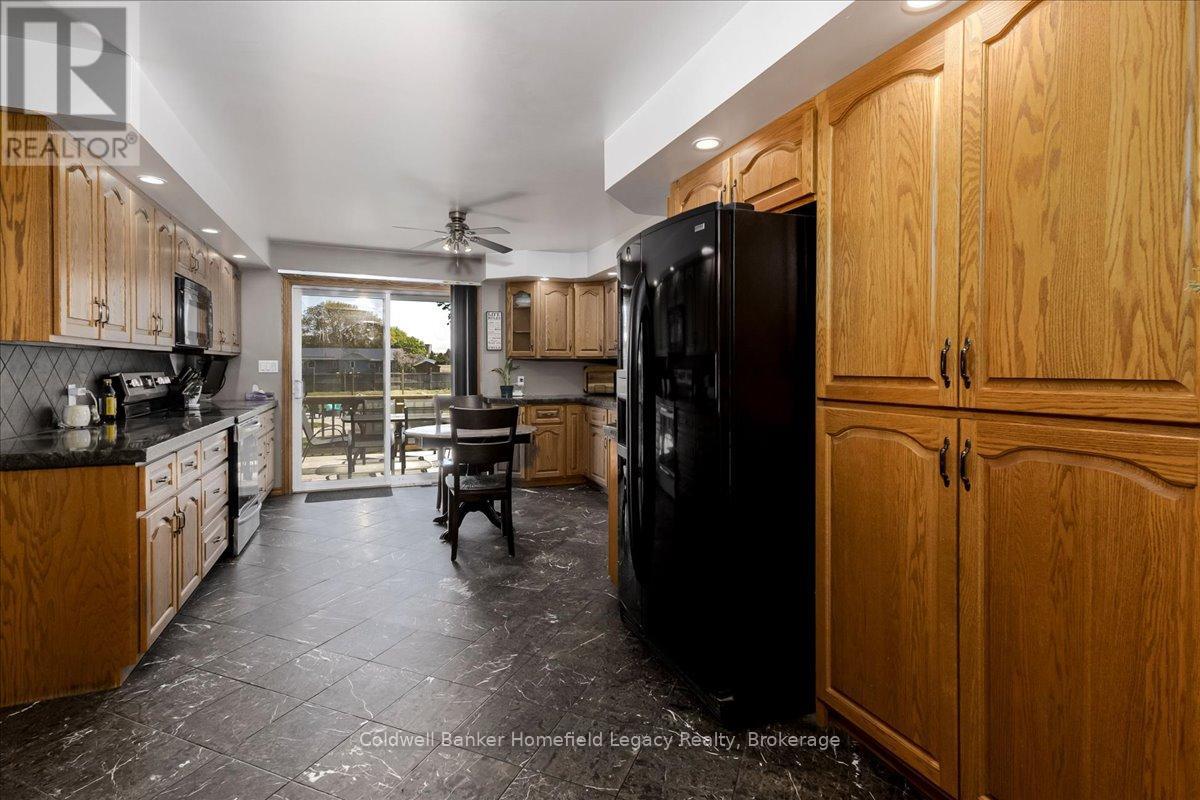 148 Church Avenue S, South Huron, Ontario  N0M 1N0 - Photo 13 - X13144402
