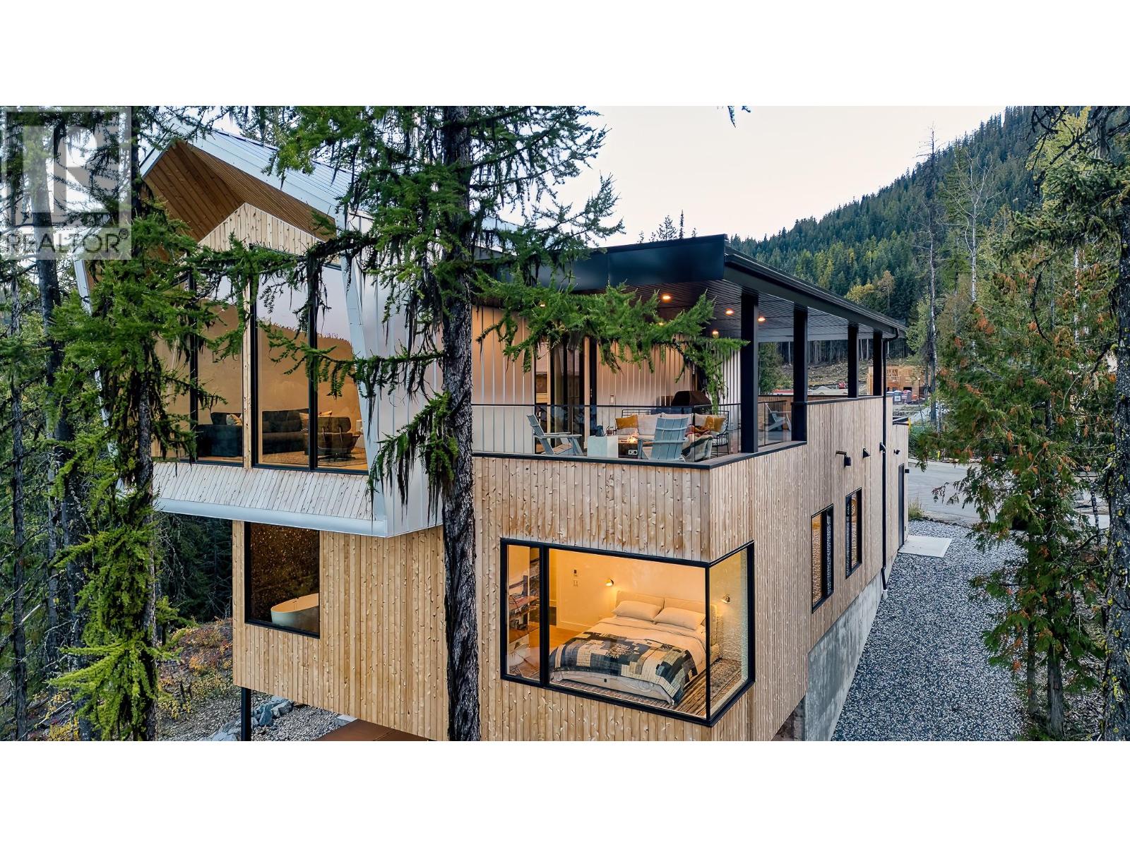 322 Larch Terrace, Rossland, British Columbia  V0G 1Y0 - Photo 6 - 10370827