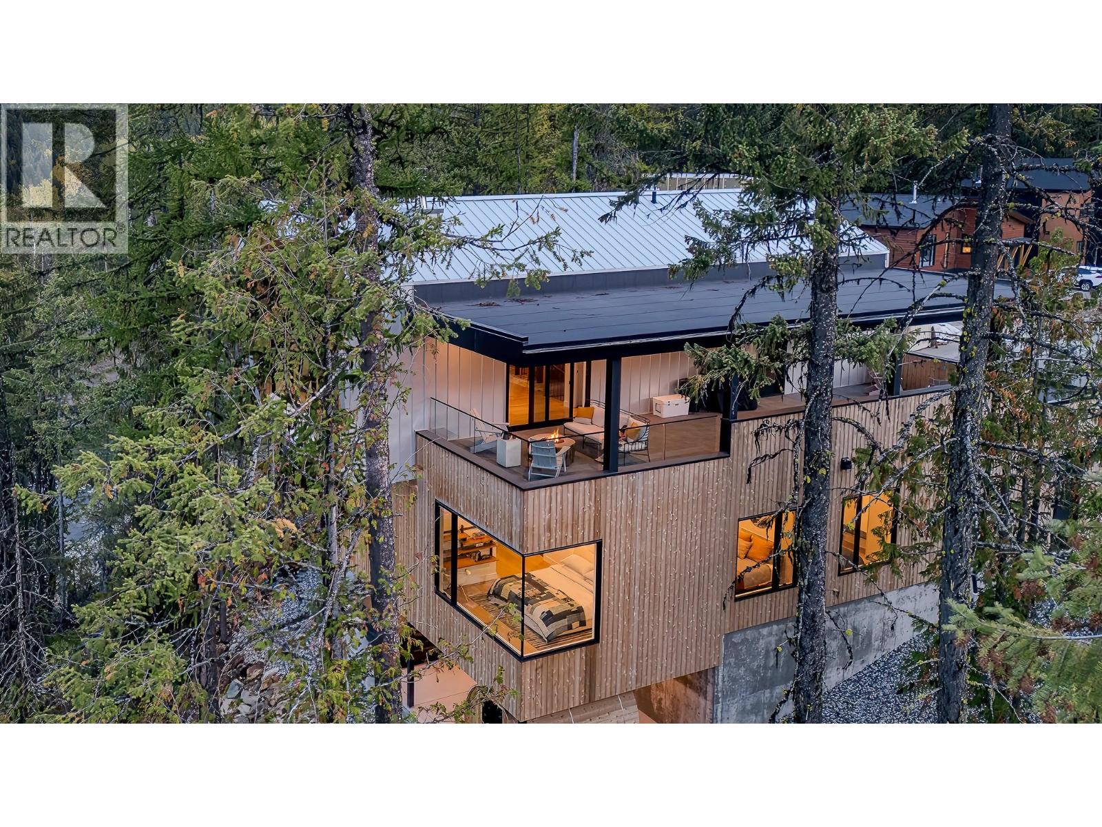 322 Larch Terrace, Rossland, British Columbia  V0G 1Y0 - Photo 9 - 10370827
