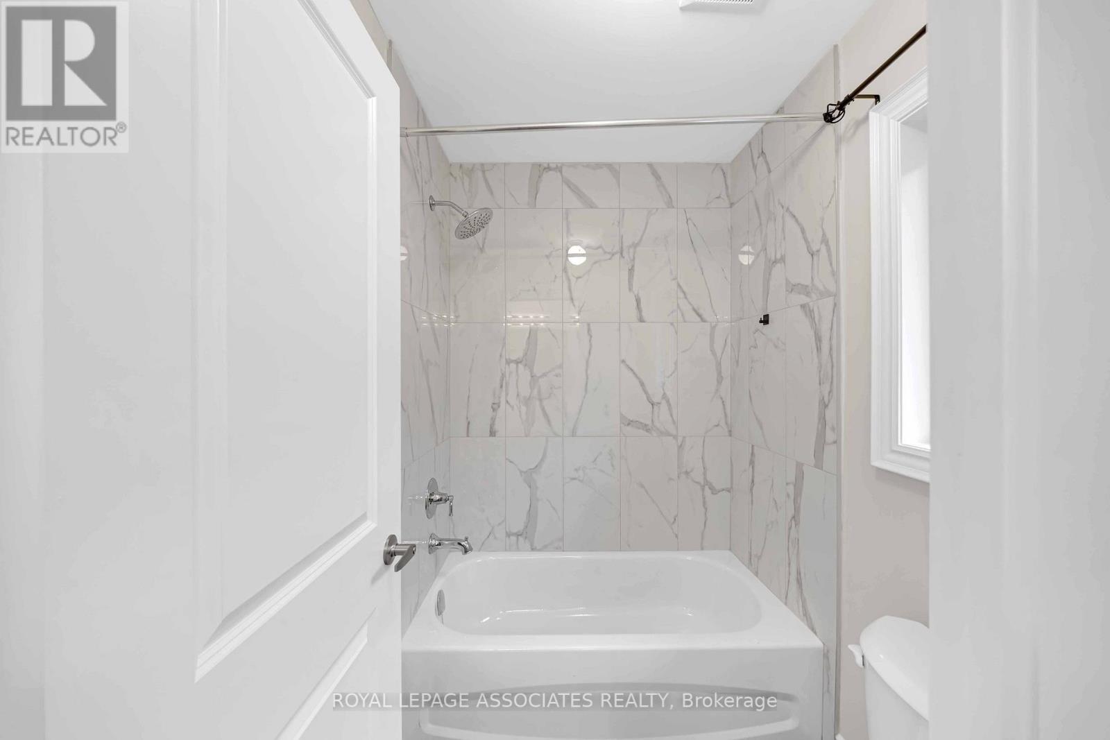 21 John Dallimore Drive, Georgina, Ontario L4P 0S6 - Photo 33 - N13149862