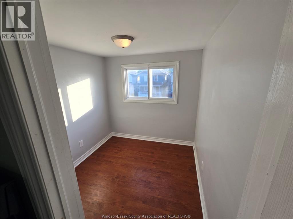 1106-1108 Elm Avenue Unit# Upper, Windsor, Ontario N9A 5H7 - Photo 3 - 26011619