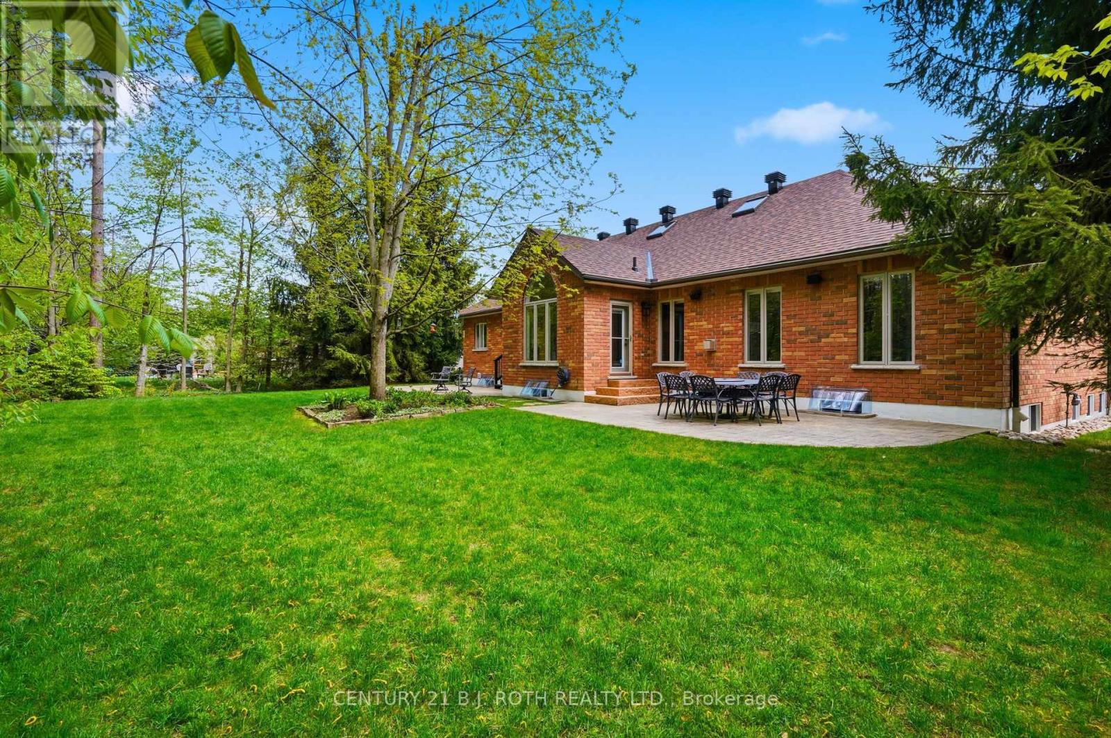 6 Lloyd Cook Drive E, Springwater (Snow Valley), Ontario  L4M 4S4 - Photo 42 - S13149948