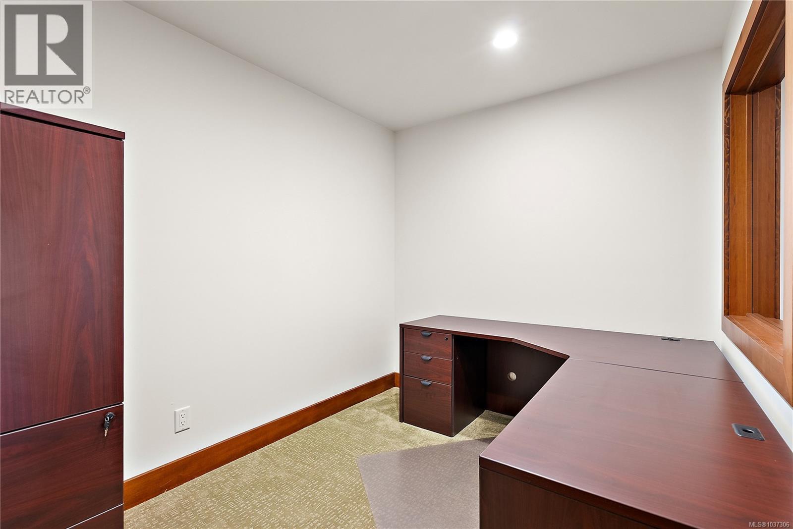 10206 Surfside Pl, Sidney, British Columbia  V8L 3R5 - Photo 37 - 1037306